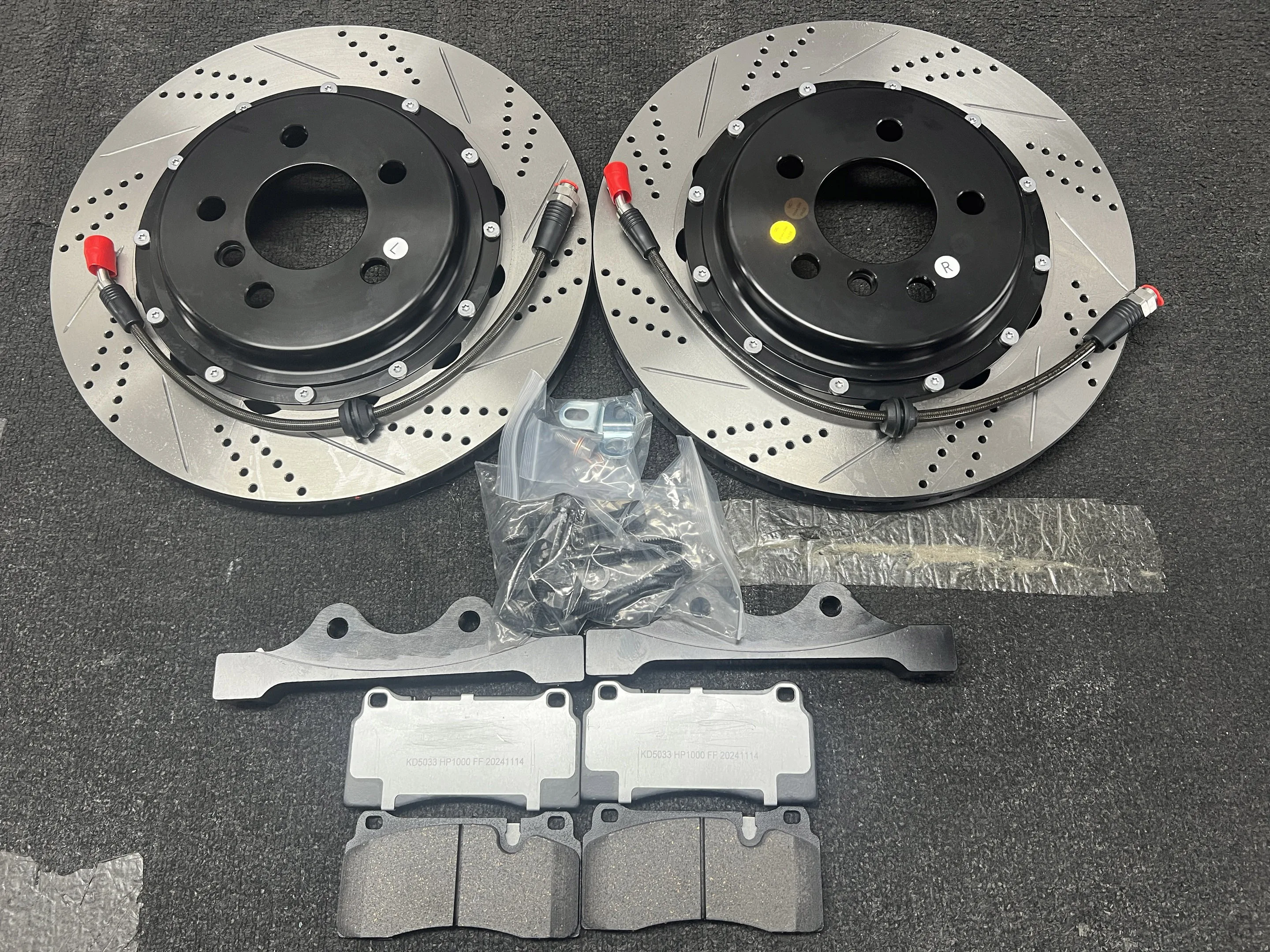 

Latest High-quality 6-piston Brake Caliper Kit with 355*32MM Brake Disc, Compatible with 2008 Subaru Legacy