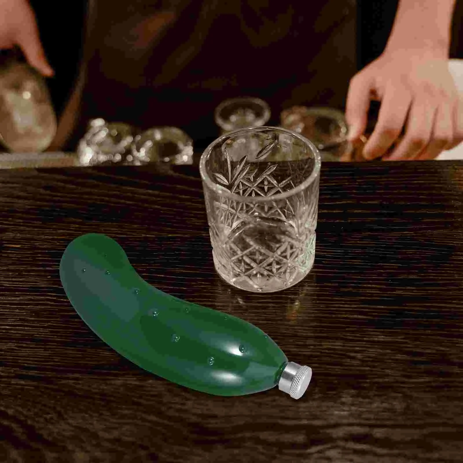 

Cucumber Shaped Stainless Steel Flask Portable And Whiskey Bottle Water Bottle Jug For Outdoor Picnics Travel Activities