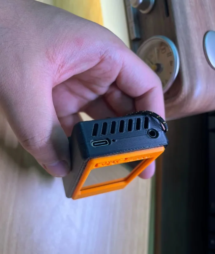 Mini Pocket TEF6686 ESP32 NXP-NANO Multiband Radio 2.4" IPS Touchscreen, 2000mAh EDC Portable FM/LW/MW/SW/AIR Receiver