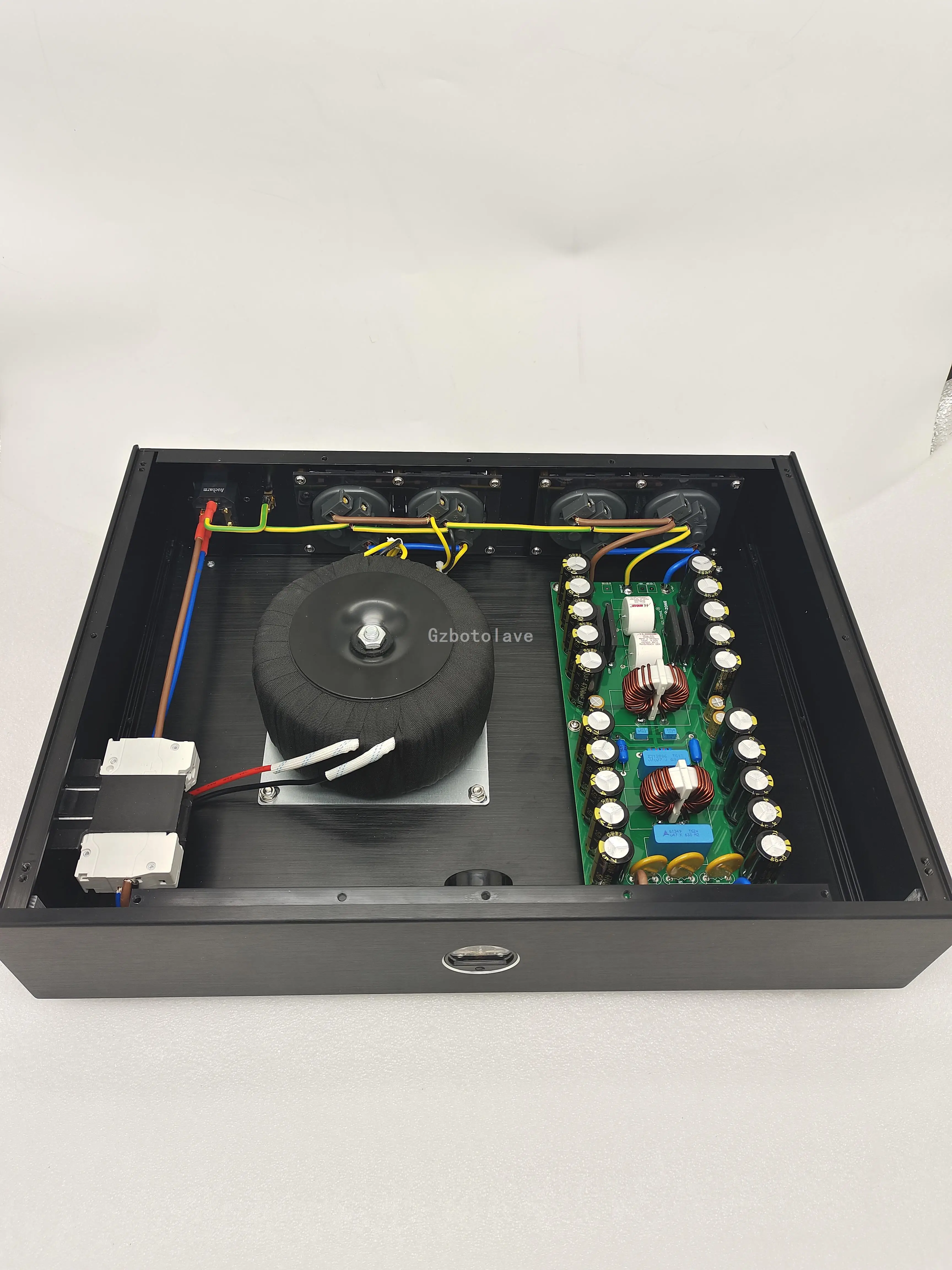 

Power processor subvert the traditional F30A-HiFi dedicated filter plug European Standard USA standard socket Customized version