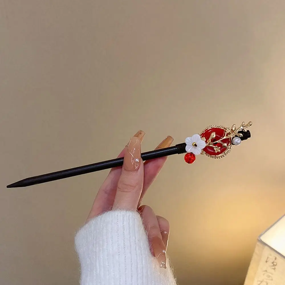 Vintage Retro Red Hair Stick Fashion Handmade Red Rose Fringe Hairpin Multi-purpose Ancient Style Chinese Hairpin Headwear Girls