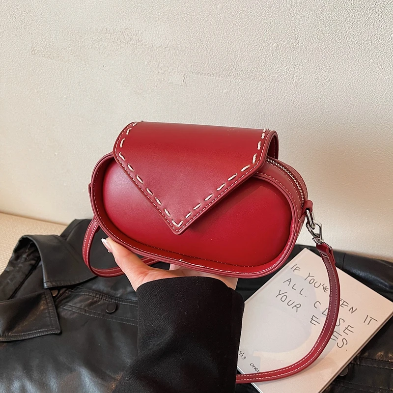 Advanced Feeling Retro Fashion Item Ladies' Shoulder Bag PU Solid Color Sense of Design Good-looking Versatile Crossbody Bags