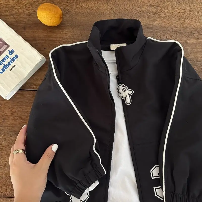 سترة ديزني ميكي المبتكرة بنمط الرسوم المتحركة اللطيفة للأولاد والبنات، نمط جديد غير رسمي فضفاض مريح سترة علوية.