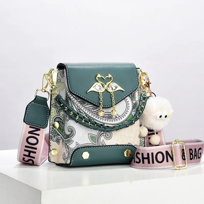 

Fashionable Casual Women Handbag Classic Printed Single Shoulder Crossbody Bag Niche Versatile Mobile Phone Bag Small Square Bag
