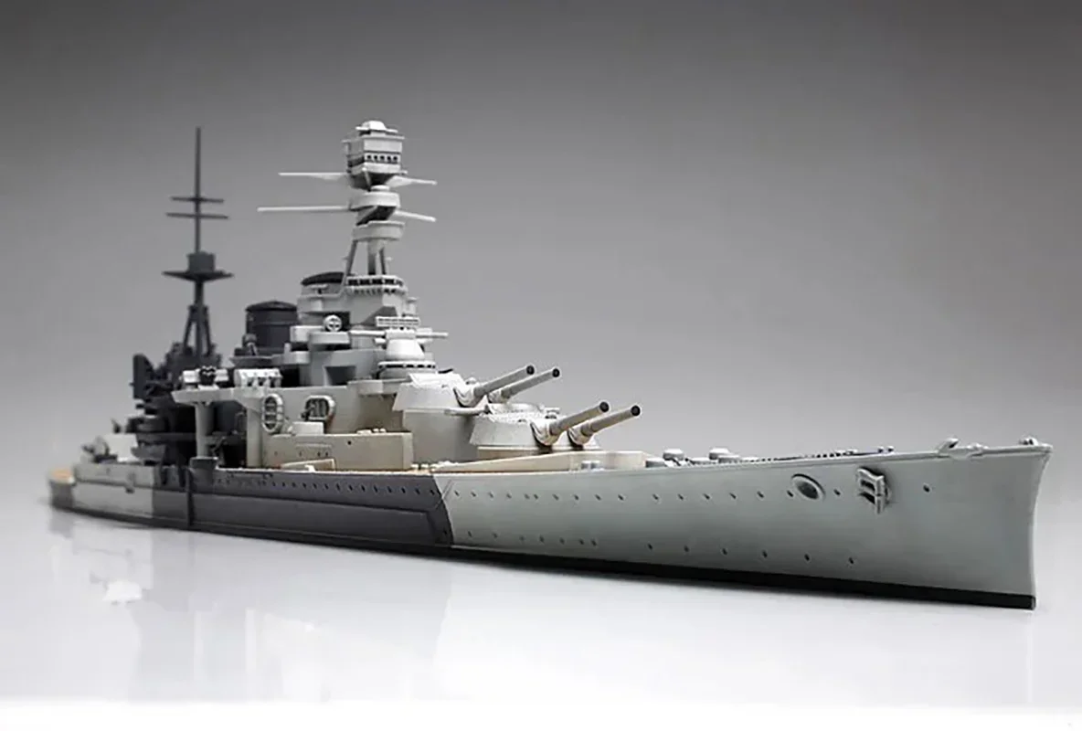 Tamiya 31617 Assembly Model 1/700 Scale British Battleship Cruiser Repulse Plastic Model Kit for Model Hobby Collection DIY