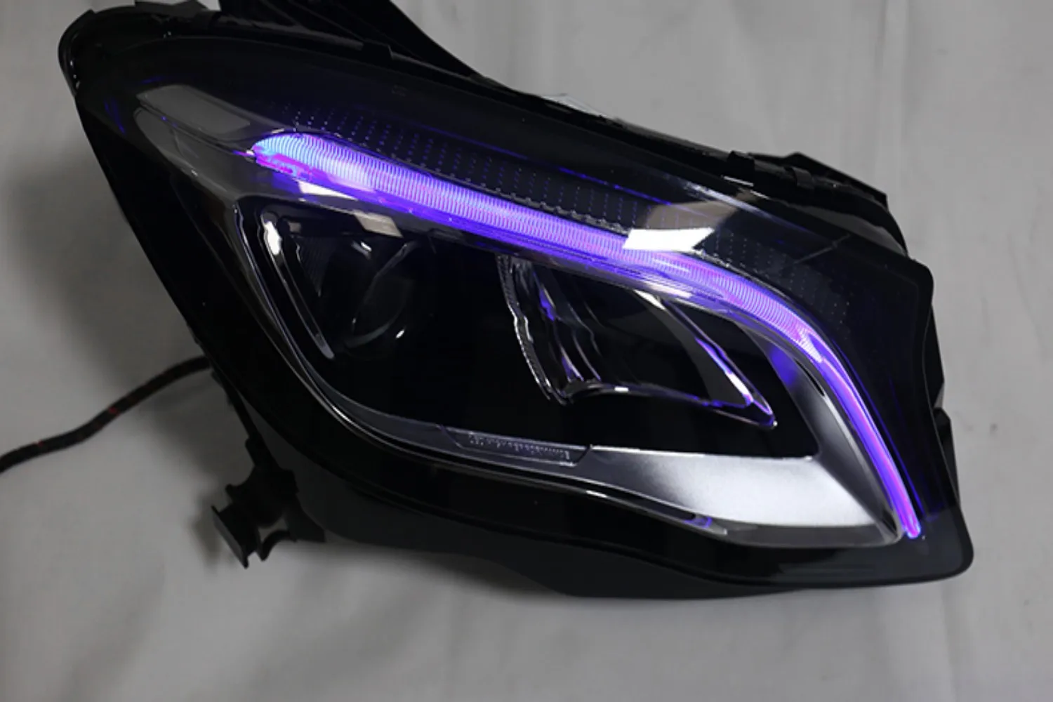 For Mercedes Benz gla200 Car Headlight LED DRL Daytime Running Light Headlamp with Turn signal Night blue light mode