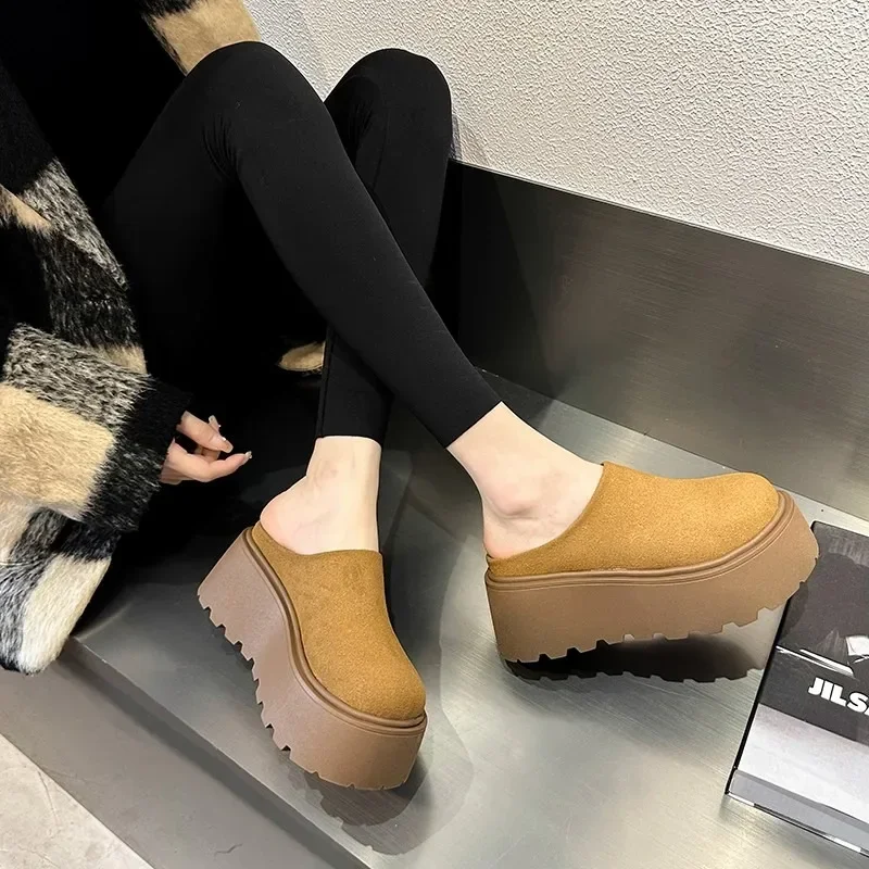 Women's Slippers 2025 New Comfortable Round-toed Classic Suede Design Women's Wedge Slippers Fashion Baotou Spring Autumn Mules