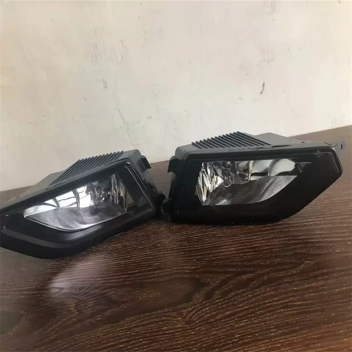 

Car Front Bumper Light Fog Lamp Driving Lamp Foglights for Volkswagen Atlas Teramont