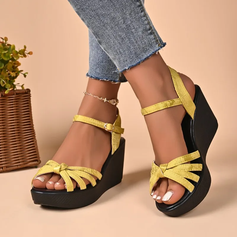New Women's Summer Thick Bottom One Word Buckle Sandals with Open Toe Slope and Fish Mouth
