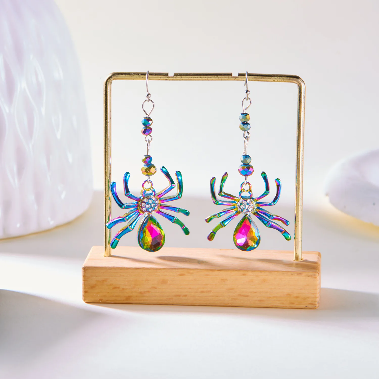 Europe and the United States new spider earrings women's holiday style all Halloween creative spider earrings all match view 3