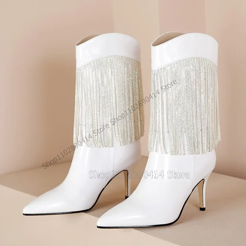 화이트 블랙 크리스탈 태슬 장식 포인티드 토 부츠 슬립온 여성 신발 얇은 하이힐 참신한 패션 2023 여성용 신발