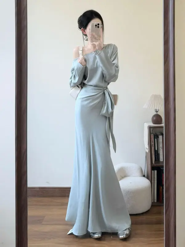 

Spring 2026 Fashion Elegant Shoulder Slant Top Bodycon Skirt Two-Piece Set Comfortable Korean Style Women's Clothing
