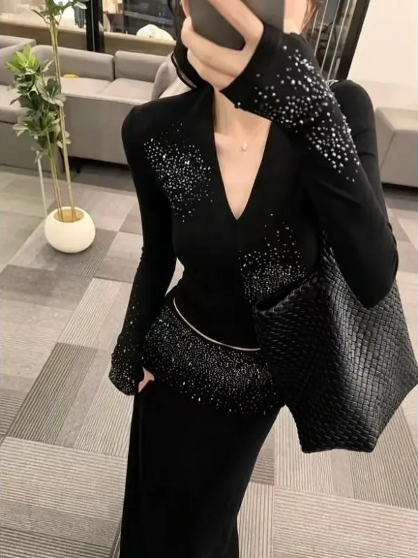 Fall 2026 Women's Black Deep V-Neck Long Sleeve High Waist Half Skirt Two-Piece Set Sparkling Diamond Studded Fashion Ensemble