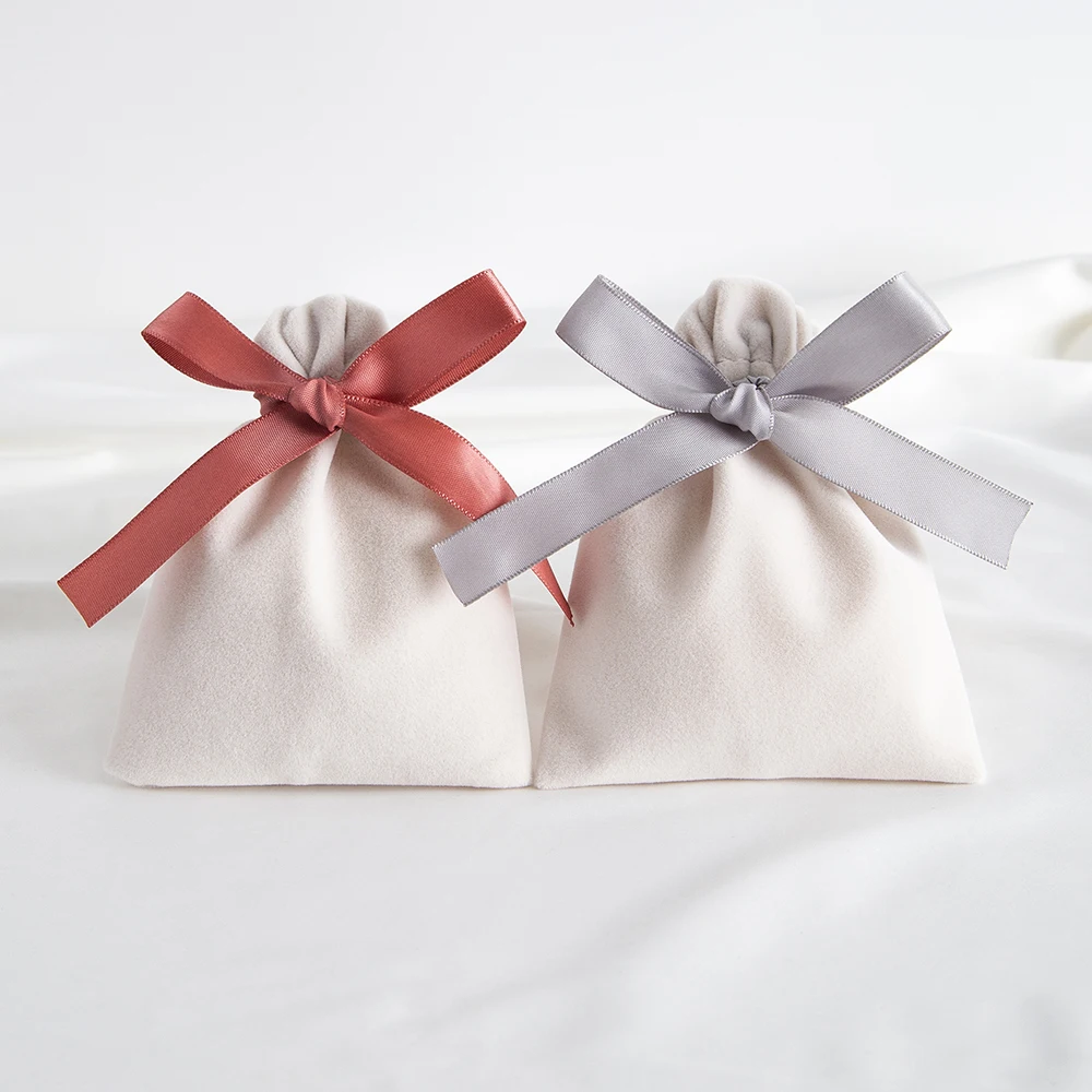 Thumbnail 3 - #8 Wedding Favors List of Top Picks