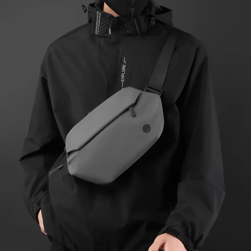 Fashion Men Cool Popular Leisure Boys Nylon Chest Bags For Work Waterproof Crossbody Business Daily Handbags With Large Pockets