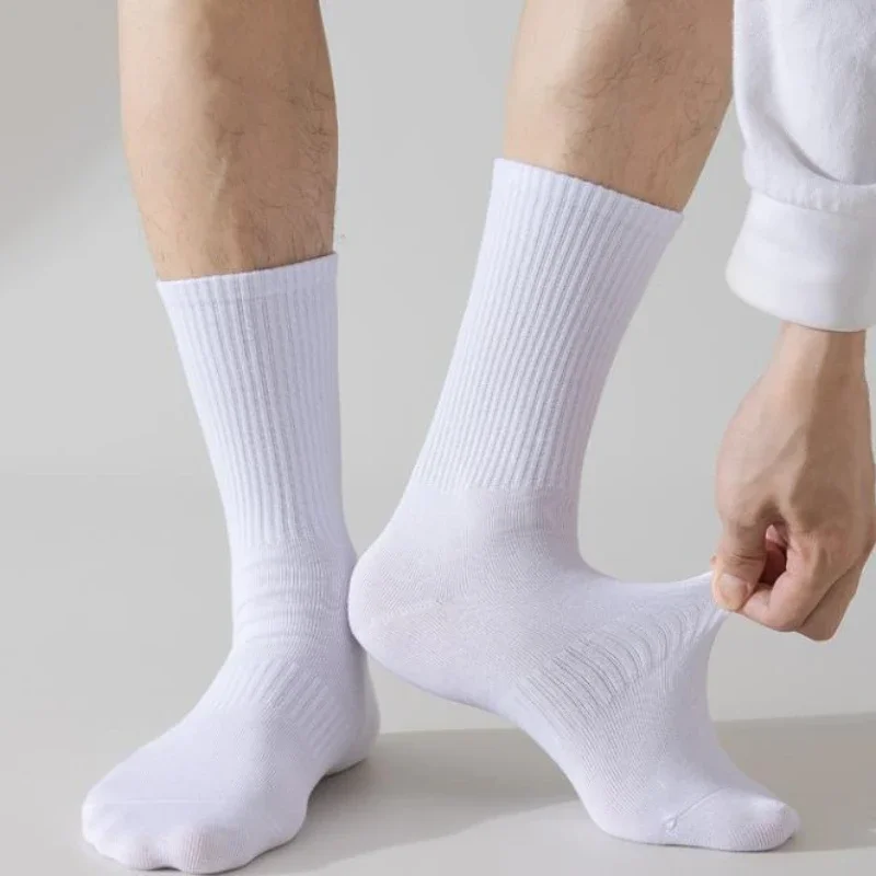 5/10 أزواج من الجوارب الرجالية متوسطة الطول للخريف والشتاء، بيضاء مضادة للرائحة، ممتصة للعرق، جورب رياضي رجالي قابل للتنفس