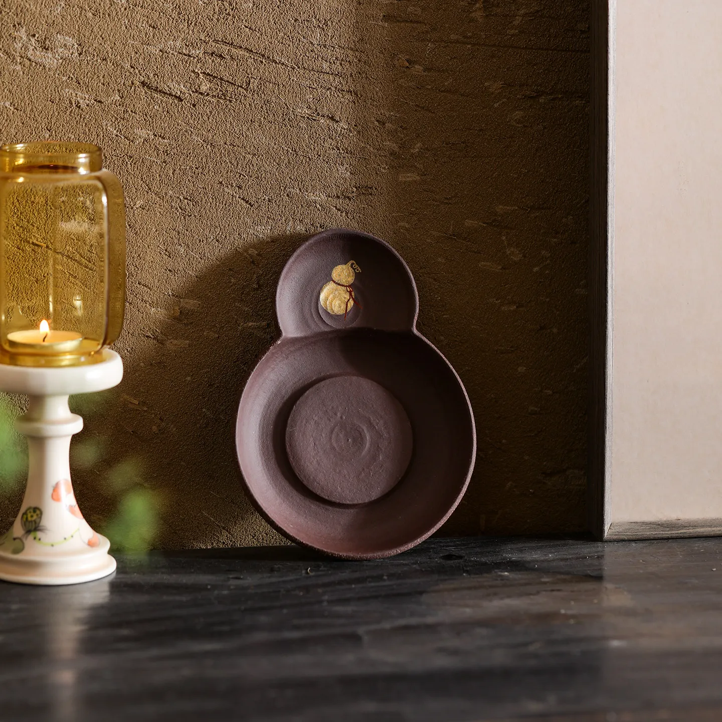 Purple Clay Gourd Teapot Stand with Hand Painted Gourd, Ceramic Dry Brewing Tray for Loose Leaf Tea and Daily Tea Rituals