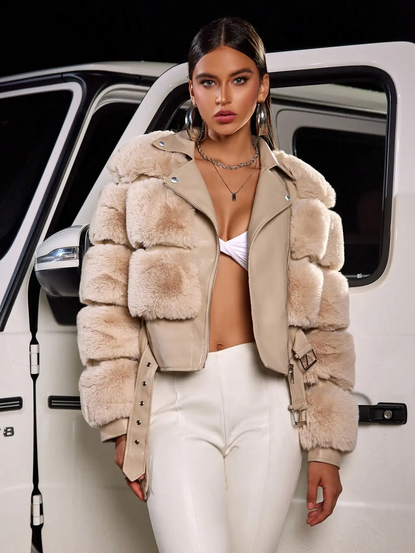 

Женская куртка-косуха из искусственного меха и искусственной кожи с двойным поясом