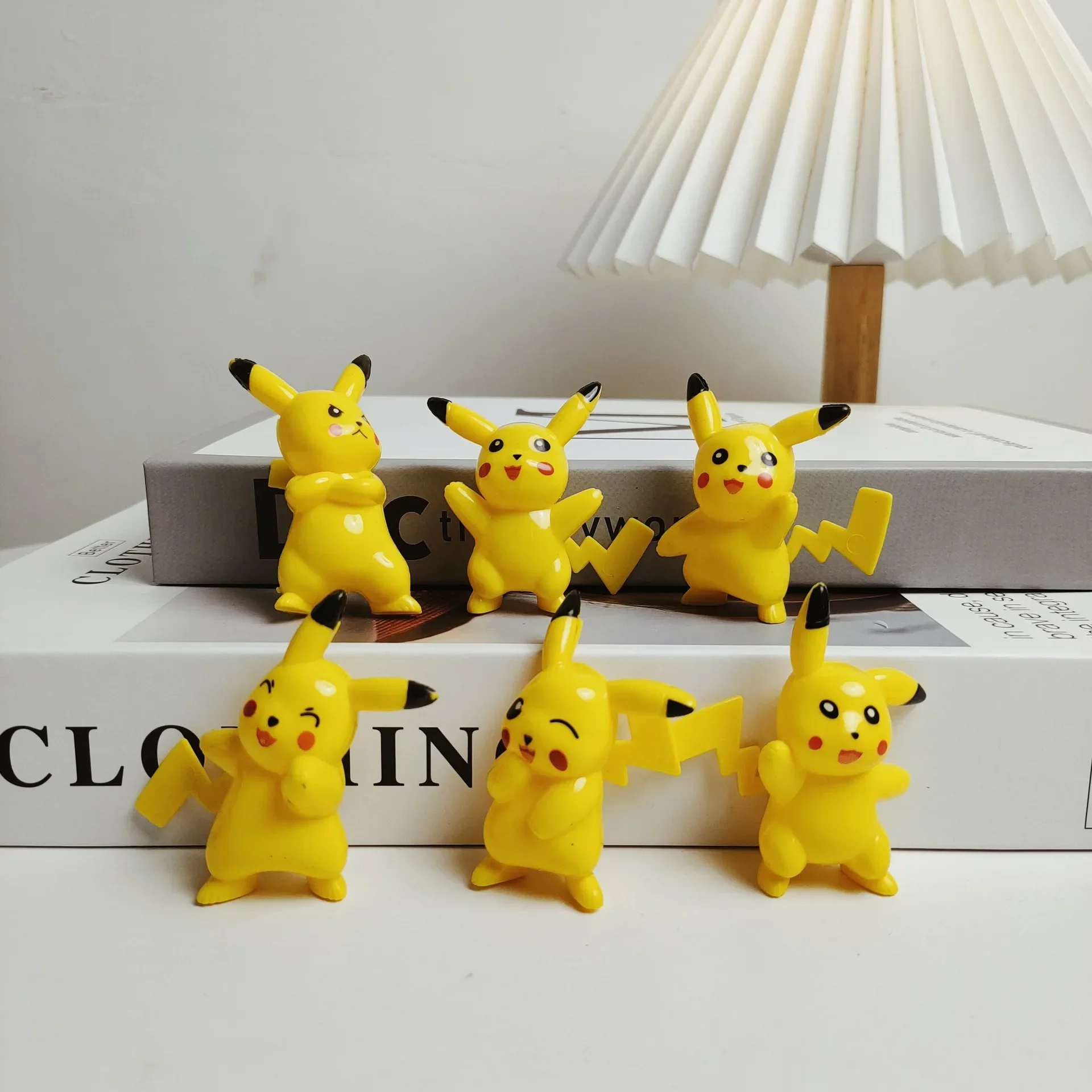 Desktop Decoratie Ornamenten Plastic Pikachu 6-delig Kawaii Auto Speelgoed Elf Baby Anime Figuren Mooie poppen Schattig Girly Heart