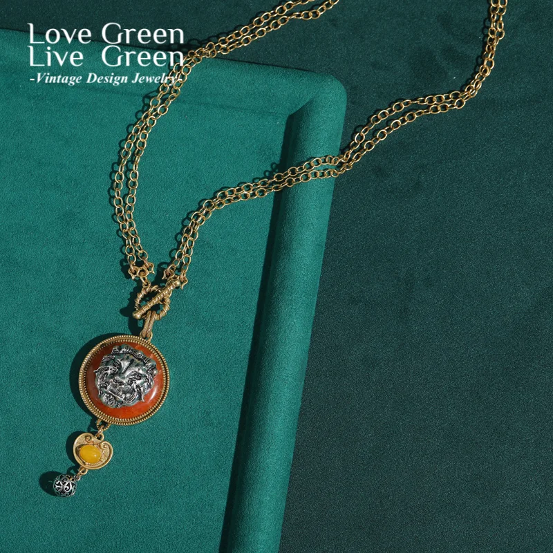 

Vintage Natural Stone Disc Lion Head Pendant And Necklace For Woman Luxury High Quality Trendy Jewelry Sweater Chain New 2025