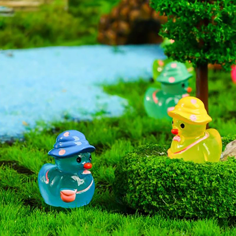 1pc animais bonitos micro paisagem diy acessórios luminosos mini mochila pato com chapéu grande fluorescência decoração de jardim de fadas