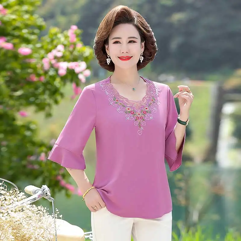 

Women's Chiffon Shirt 2023 Summer Retro embroidery Casual Blouses Shirt Middle-Aged Stylish Mother Dress