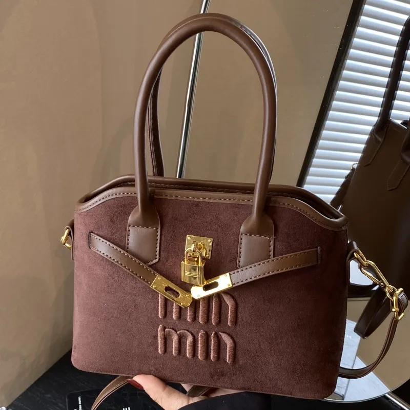 حقيبة كروس واسعة الحروف لعام 2025، محفظة كتف كلاسيكية للنساء، حقيبة كاجوال ليلاً ونهارًا، حقيبة حبال بسيطة، محكم #1