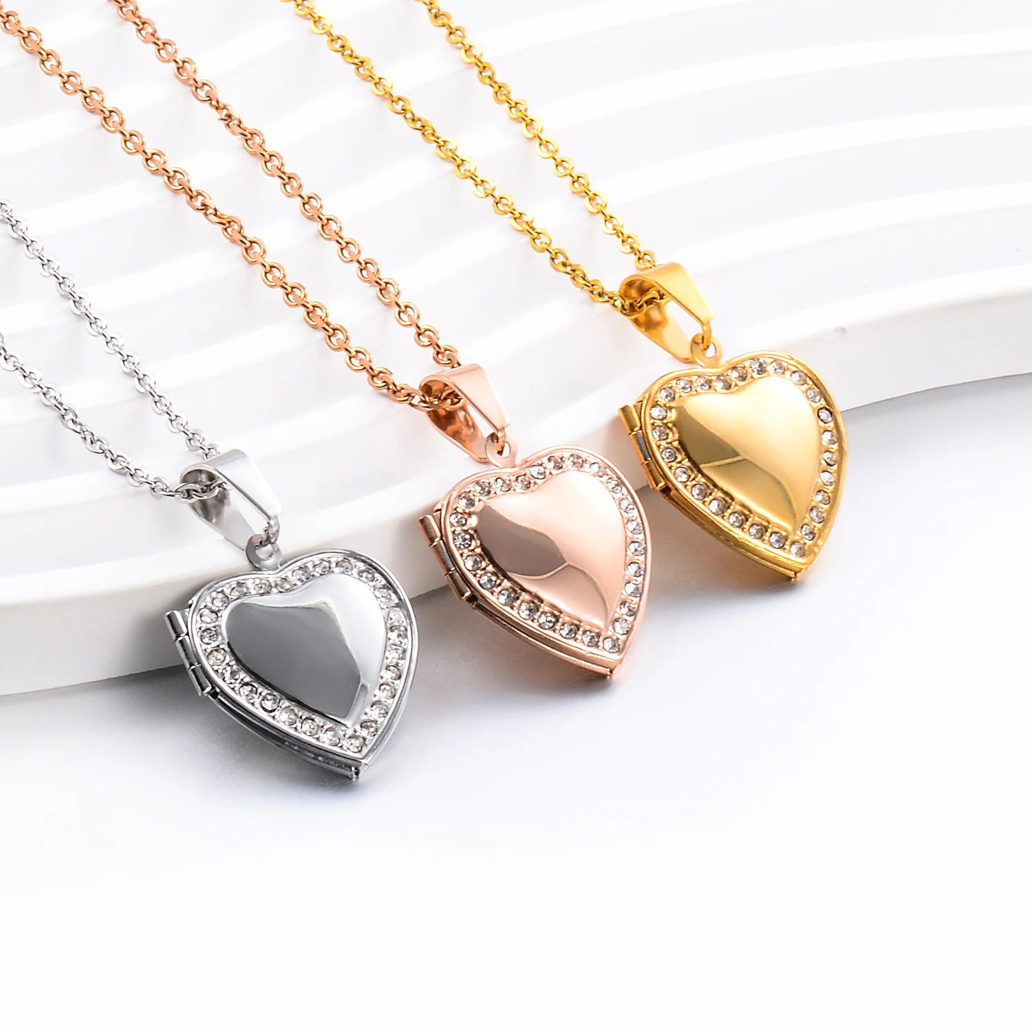 Stainless Steel Love Heart with Zircon Put Picture Locket Pendant Necklace Pictures Locket Jewelry Party Gift Silver/Gold color