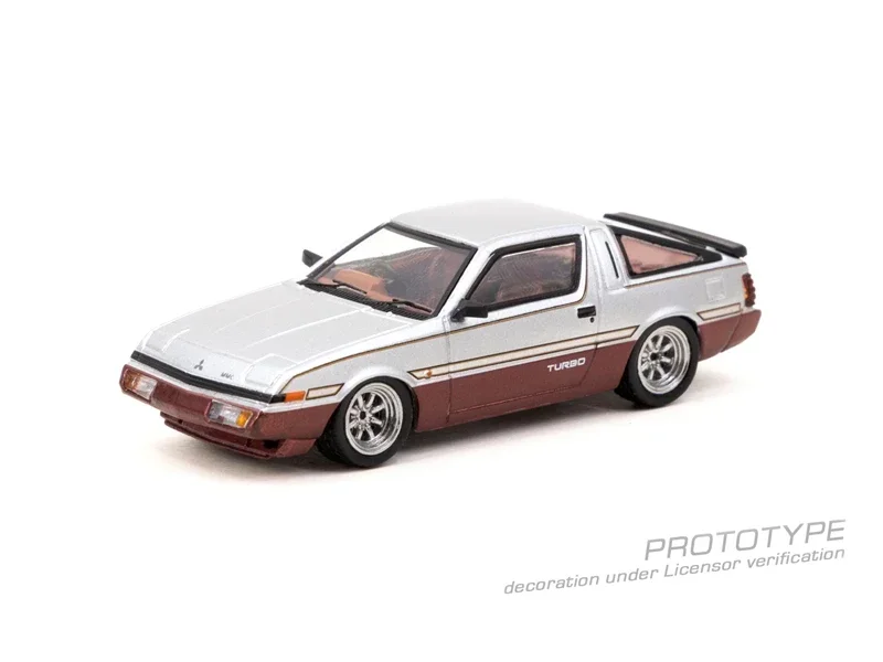 

Tarmac работает 1:64 Mit Starion Серебряная темно-красная модель автомобиля