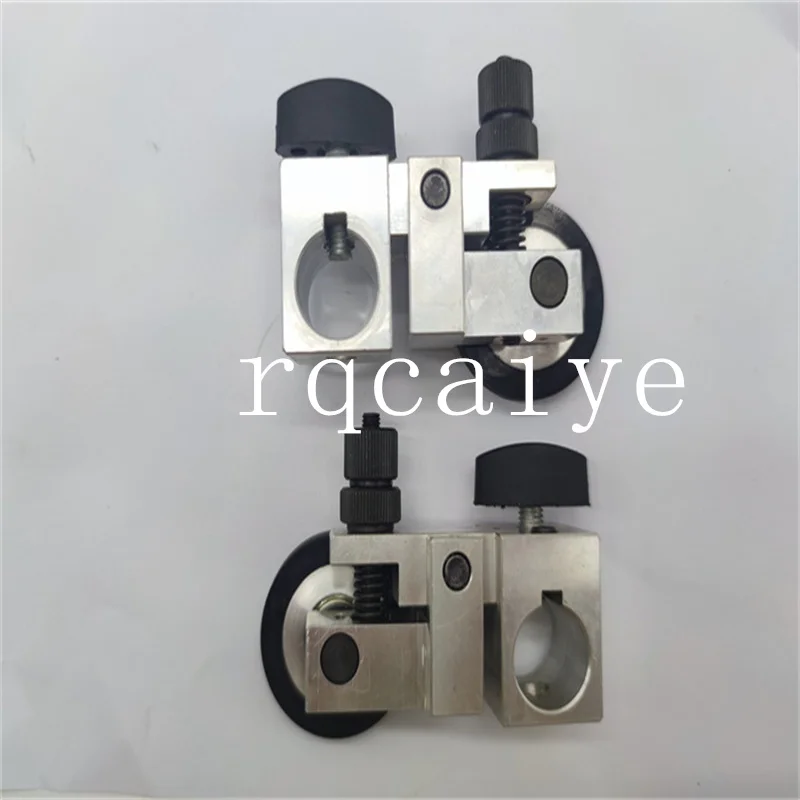 

1 Pair SM74 Printing Machine Spare Parts Forwarding Runner Assembly Bracket M2.016.232F M2.016.245F Rubber Wheel Assembly