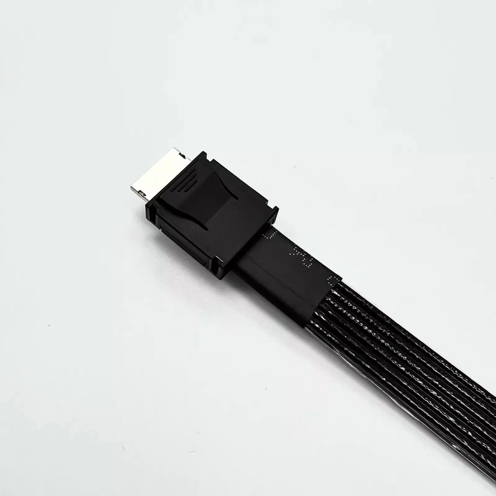 ADT-Link PCI-E 4.0 X4 SFF-8611 Male FFC Oculink Extension Cable 64G/bps 1M For External GPU Dock Graphics Card PC Server OCuLink