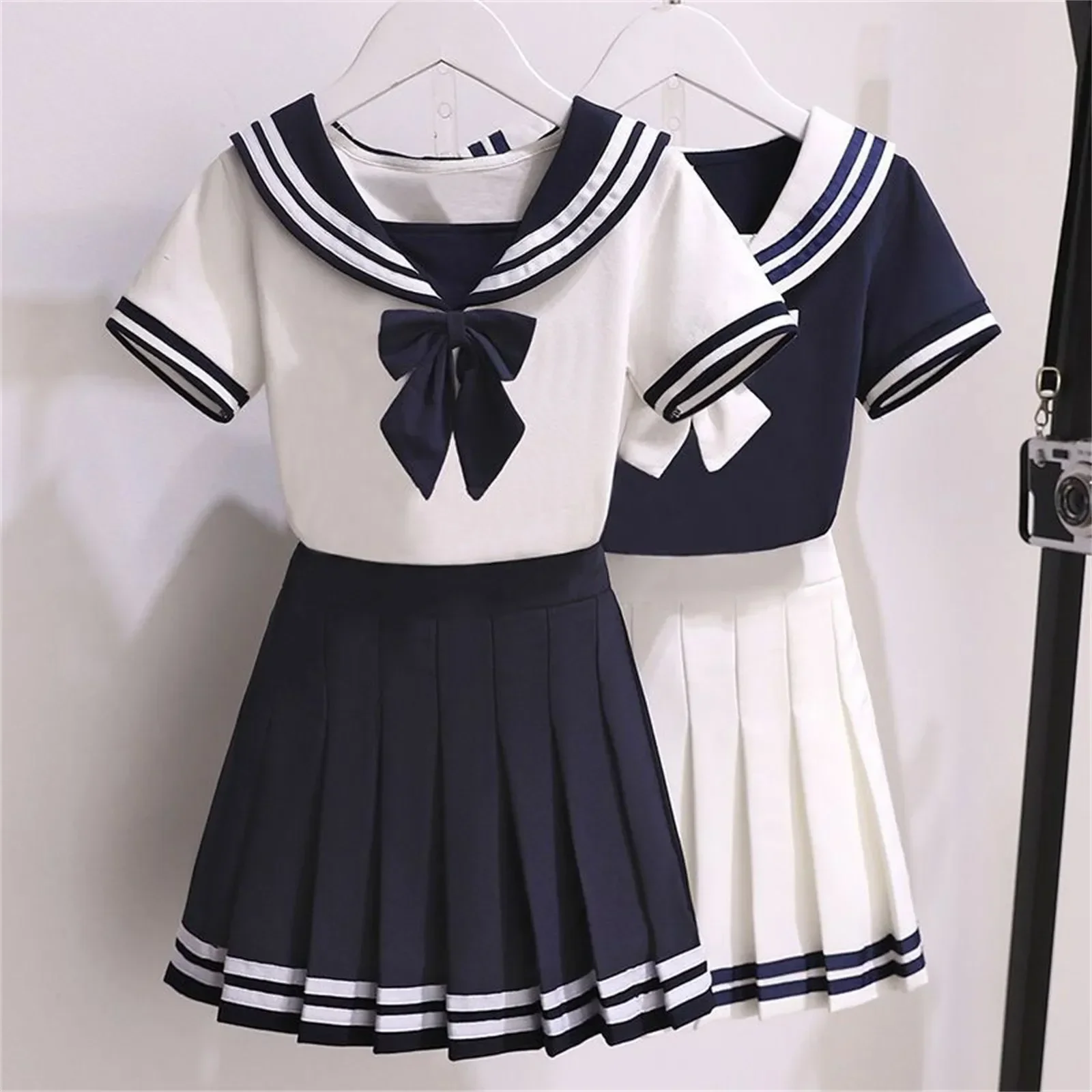 Uniformes escolares japoneses para meninas, camisa de manga curta e saias plissadas, conjuntos de marinheiro de verão preto e branco, COS, 4-10T