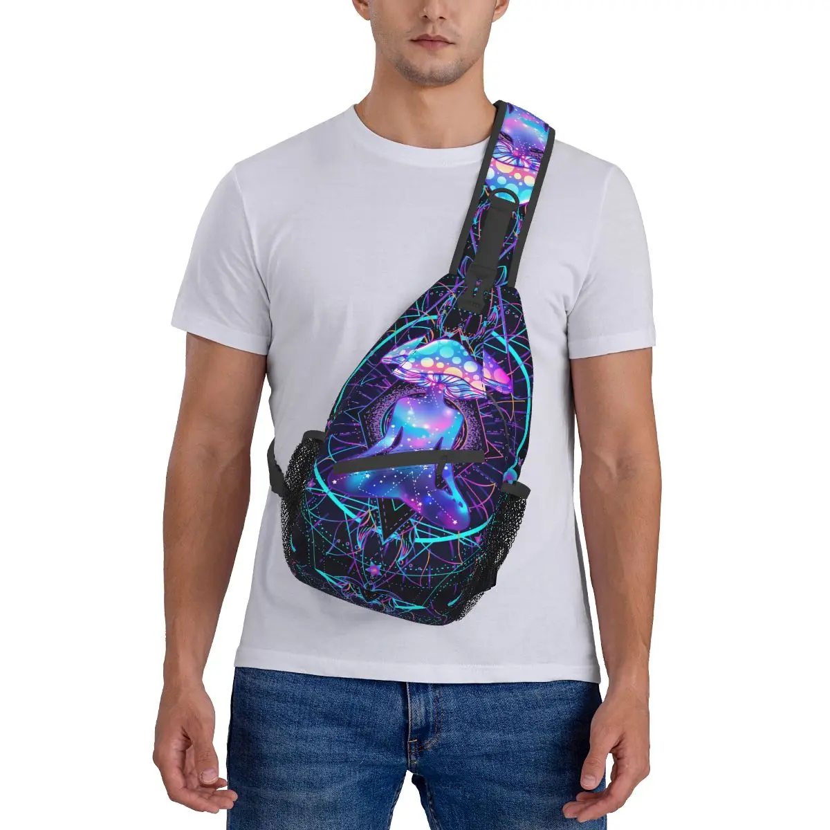 Magic Mushrooms Crossbody Chest Bags Psychedelic Pattern Pockets Travel Pack Messenger Sports Teens Shoulder Bag Unisex