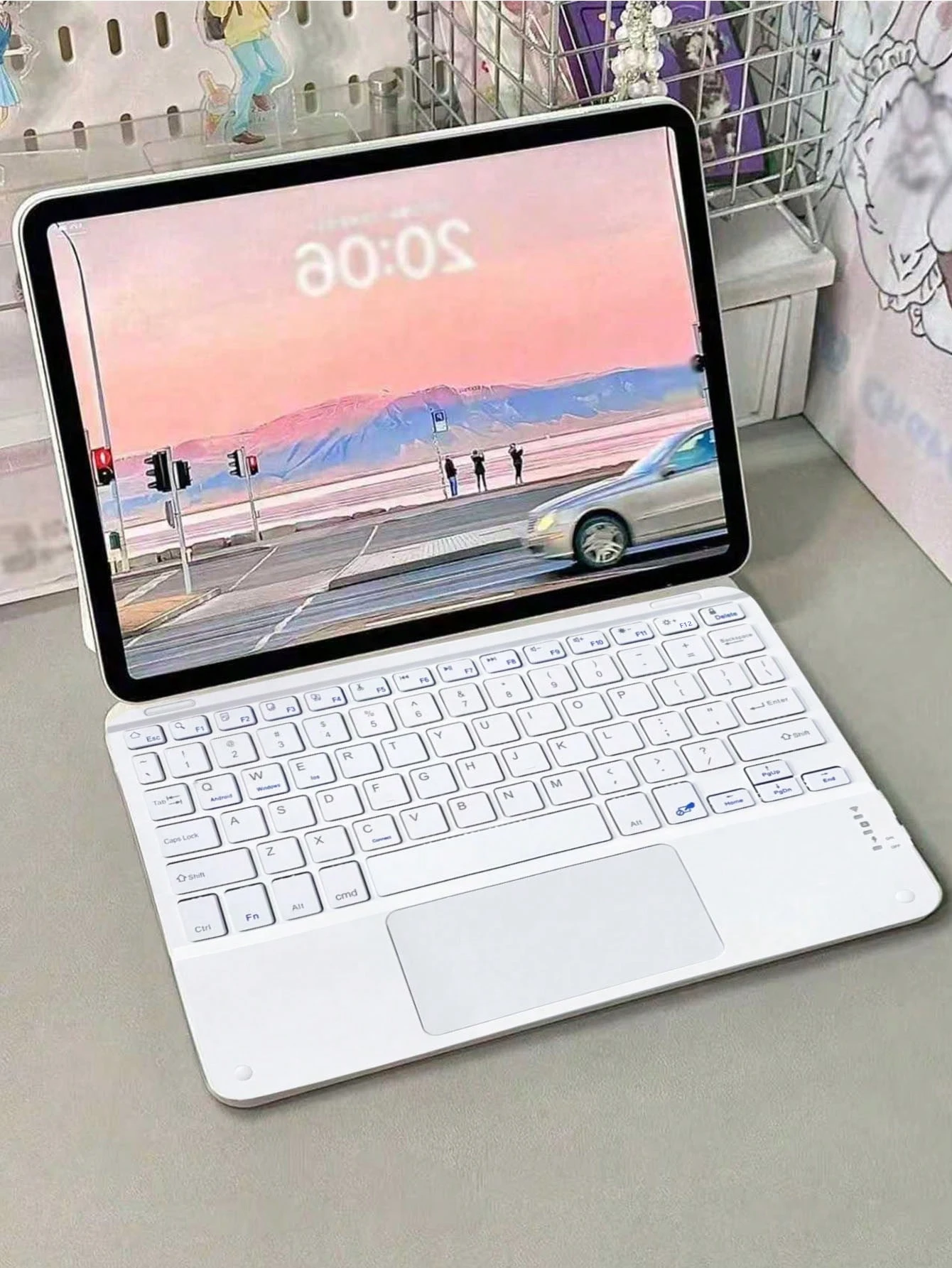 Wireless touch keyboard, slim and quiet design, long battery life. iPad mini Bluetooth keyboard, compatible with Android/IOS — product photo 1 of 1