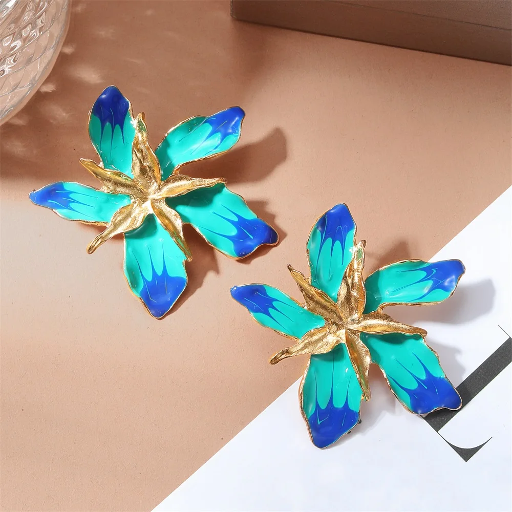 IFMIA Wholesale Vintage Metal Gold Color Flower Big Earrings For Women 2023 New Fashion Floral Statement Stud Earrings Jewelry