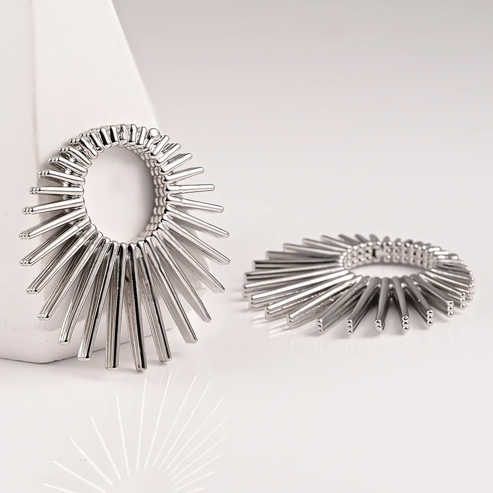 Vanku 2PCS  4mm New Fashion Ear Weights Plugs Ear Hangers Tunnels Piercing Women Body Jewelry Stretcher