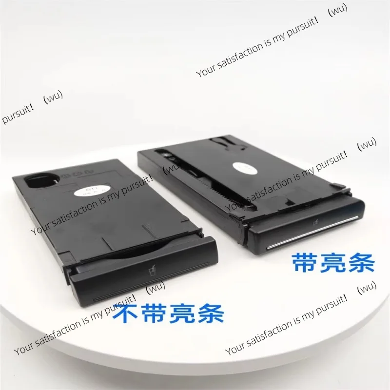 

Applicable to A4B6B702-07 instrument panel, beverage cup bracket, water cup bracket