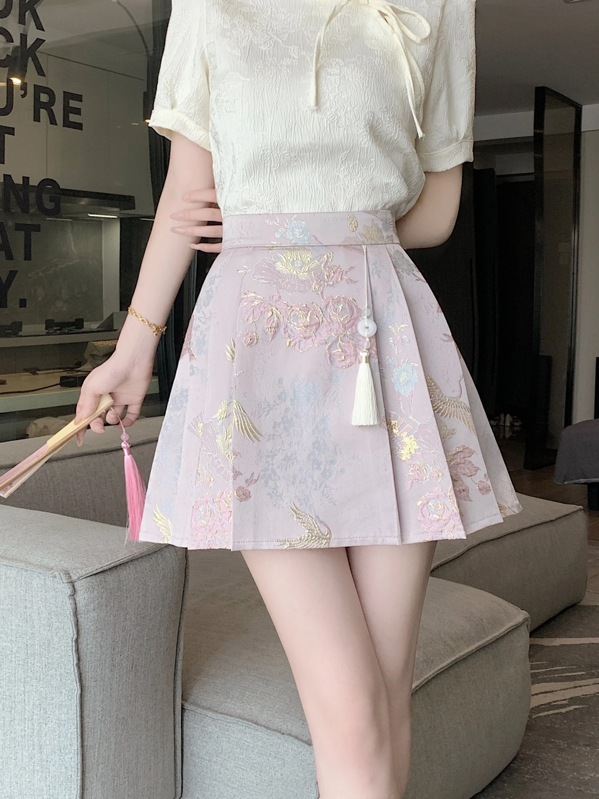 New Chinese Style Jacquard Embroidered Pleated Skirt for Women Spring/summer High-Waisted Anti-See-Through A-Line Short Skirt