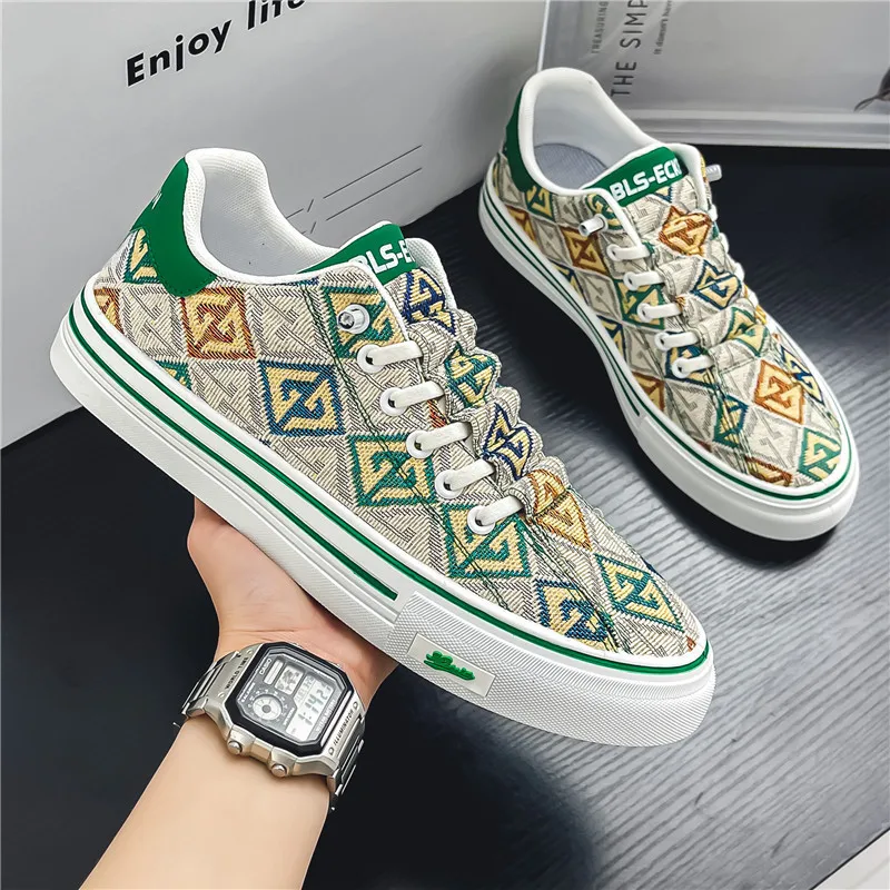 Men Casual Vulcanized Shoes Lightweight Mens Skateboarding Shoes Comfortable Walking Running Sneakers Tennis Shoes Cloth Shoe