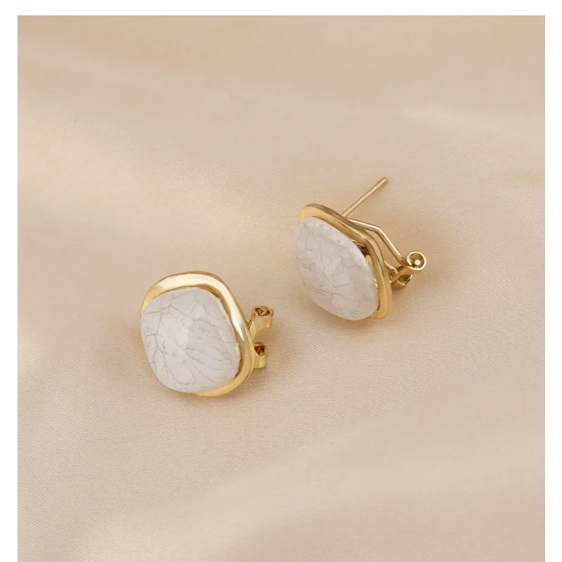 

New fashionable 925 silver needle retro ins cool style earrings with cracked turquoise and simple square ear studs