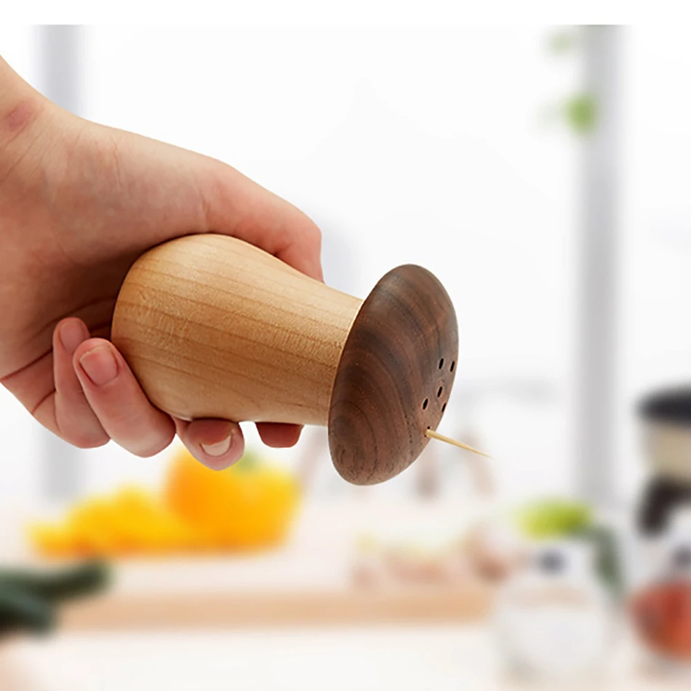 

Creative mushroom shaped solid wood toothpick holder seasoning bottle for creative kitchen storage and restaurant dining