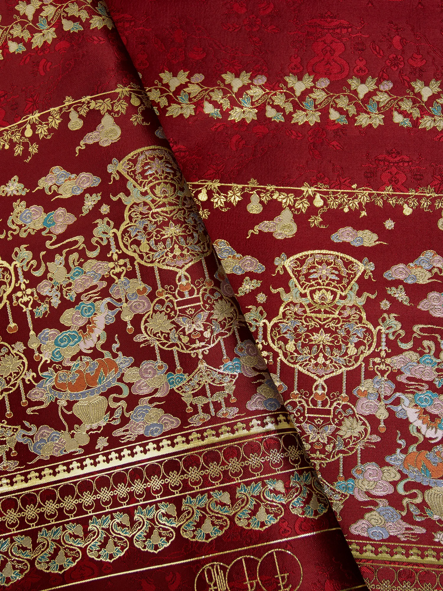 

Original Design Peace Lo Fabric for Hanfu Skirt Imitation Flower Pattern Woven Gold Polyester Fiber Autumn Season Ladies' C...