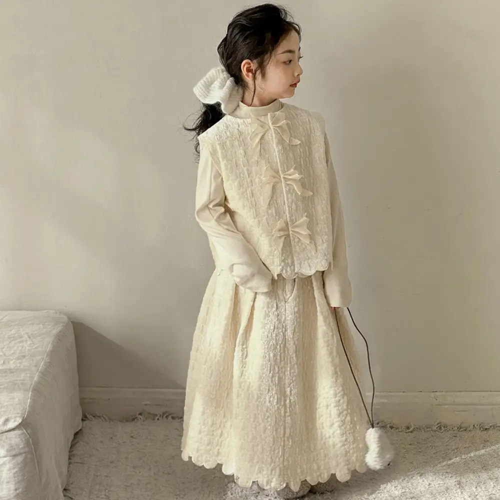 

Girls Set 2025 Spring Autumn New Children New Chinese Style Vest Base Top Children Small Fragrant Style Skirt Three Piece Set