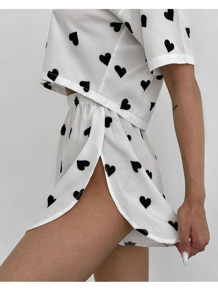 Women's Satin Love Print Breathable Comfortable Satin Love Print Breathable Short Sleeve Slit Shorts Two-piece Set Pajamas