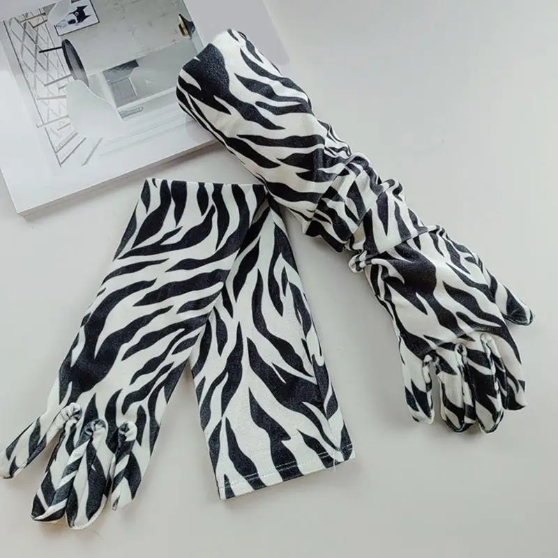 

M6cd Zebras Patter