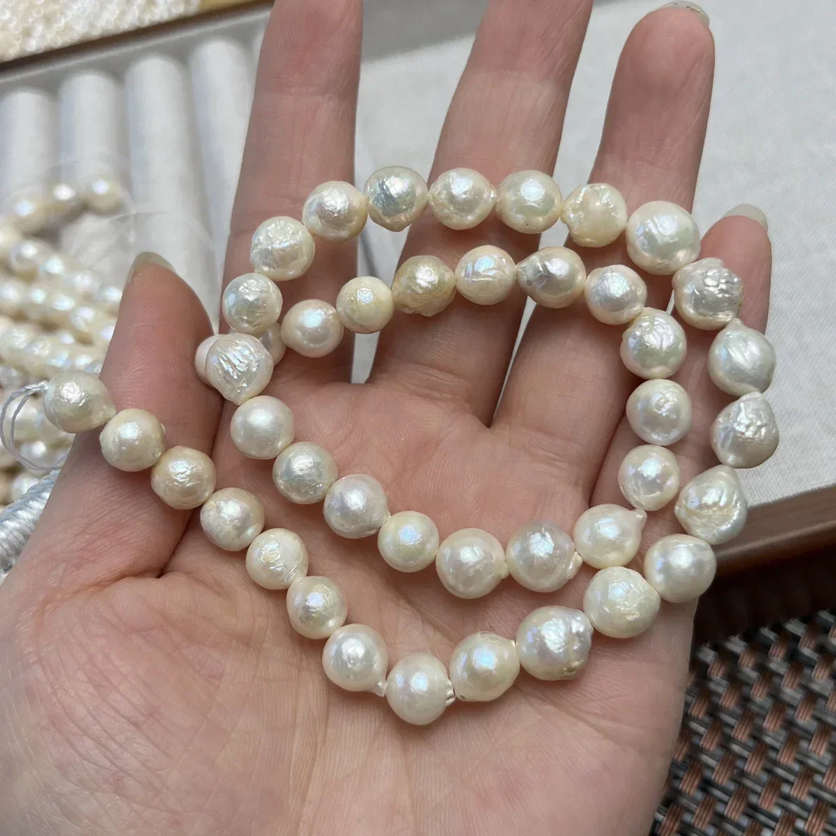 

8-9mm AA Natural Freshwater White Near Round Nucleated Pearl Bead Jewelry Make DIY Necklace Bracelet Accessories Wedding Women
