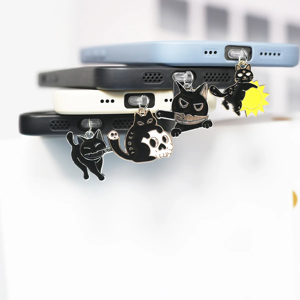 

Пылезащитная заглушка, универсальная пылезащитная заглушка для мобильного телефона с рисунком аниме для IPhone Type-c, подвеска для мобильного телефона с молнией для Micro USB