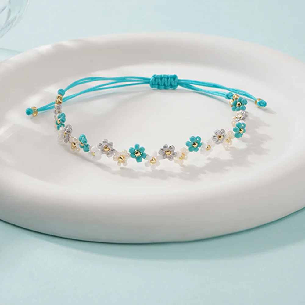 بوهيميا الأرز حبة سوار زهرة صغيرة الأزرق والأبيض المنسوجة يدويا الطازجة مزاجه بسيط الاتجاه مطرز سوار