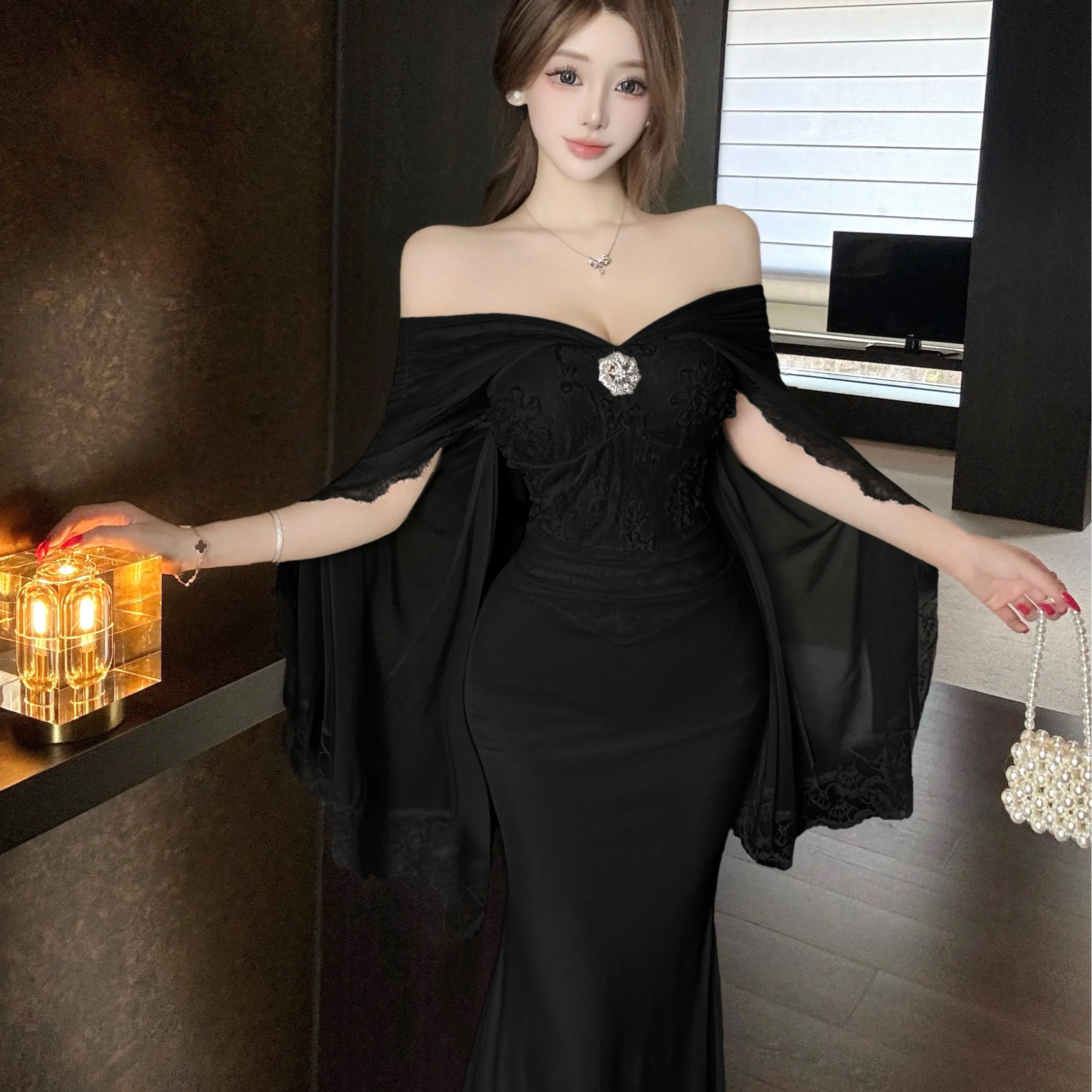 Ele Slimming Dr with Sa oulder Design Sensual Gentle Sle Long Sve Midi Dr Prince Scrt Cut للنساء