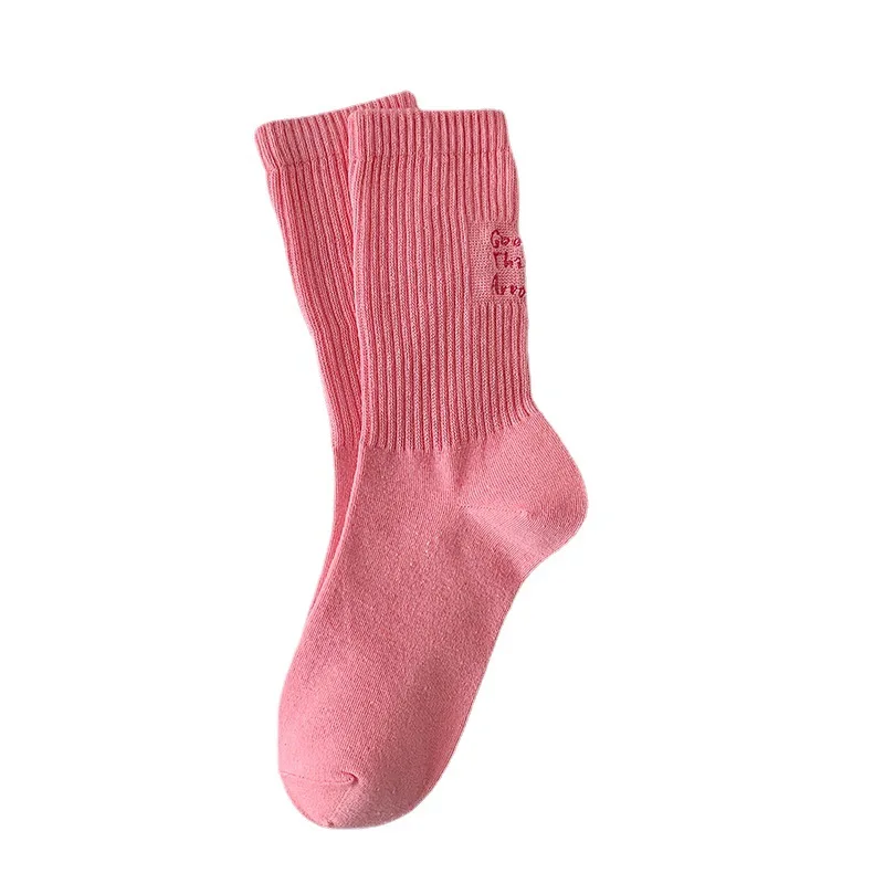 Damen Baumwoll socken Frühling und Herbst Mid-Tube Socken tragen Netzwerk rot hoch taillierte Brief Sports trümpfe